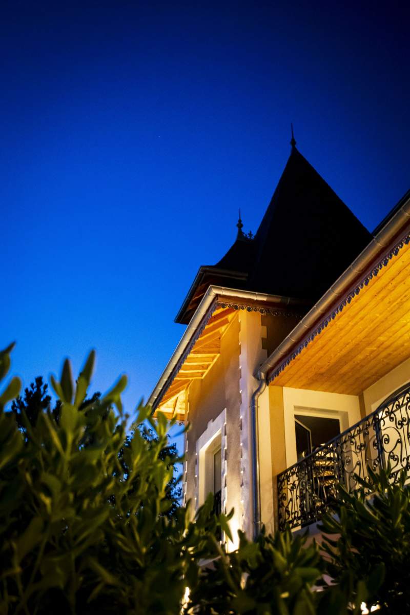 L'incomparable - Facade de l'Hôtel Spa Aix-les-Bains 